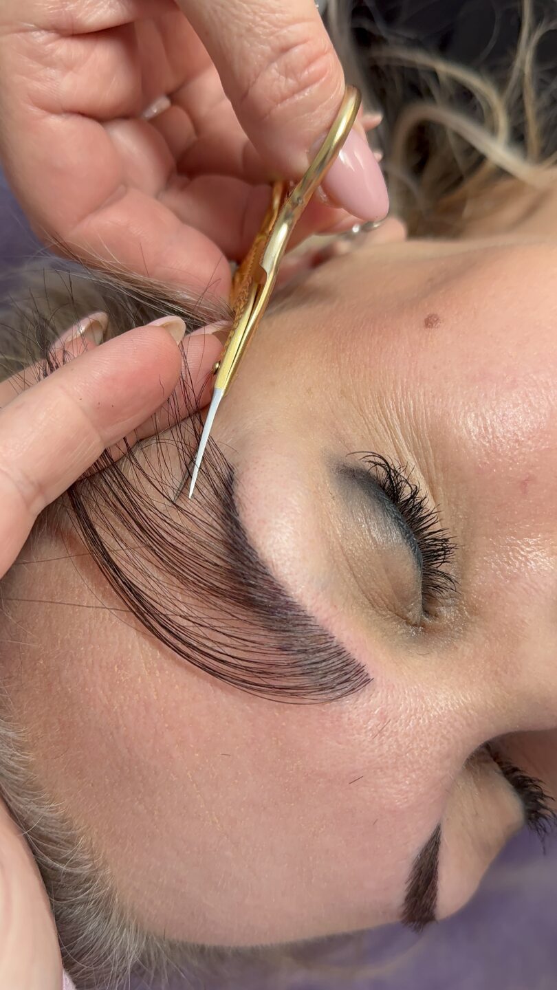 BRM Brow Reconstruction Nateix - zagęszczanie brwi naturalnym włosem