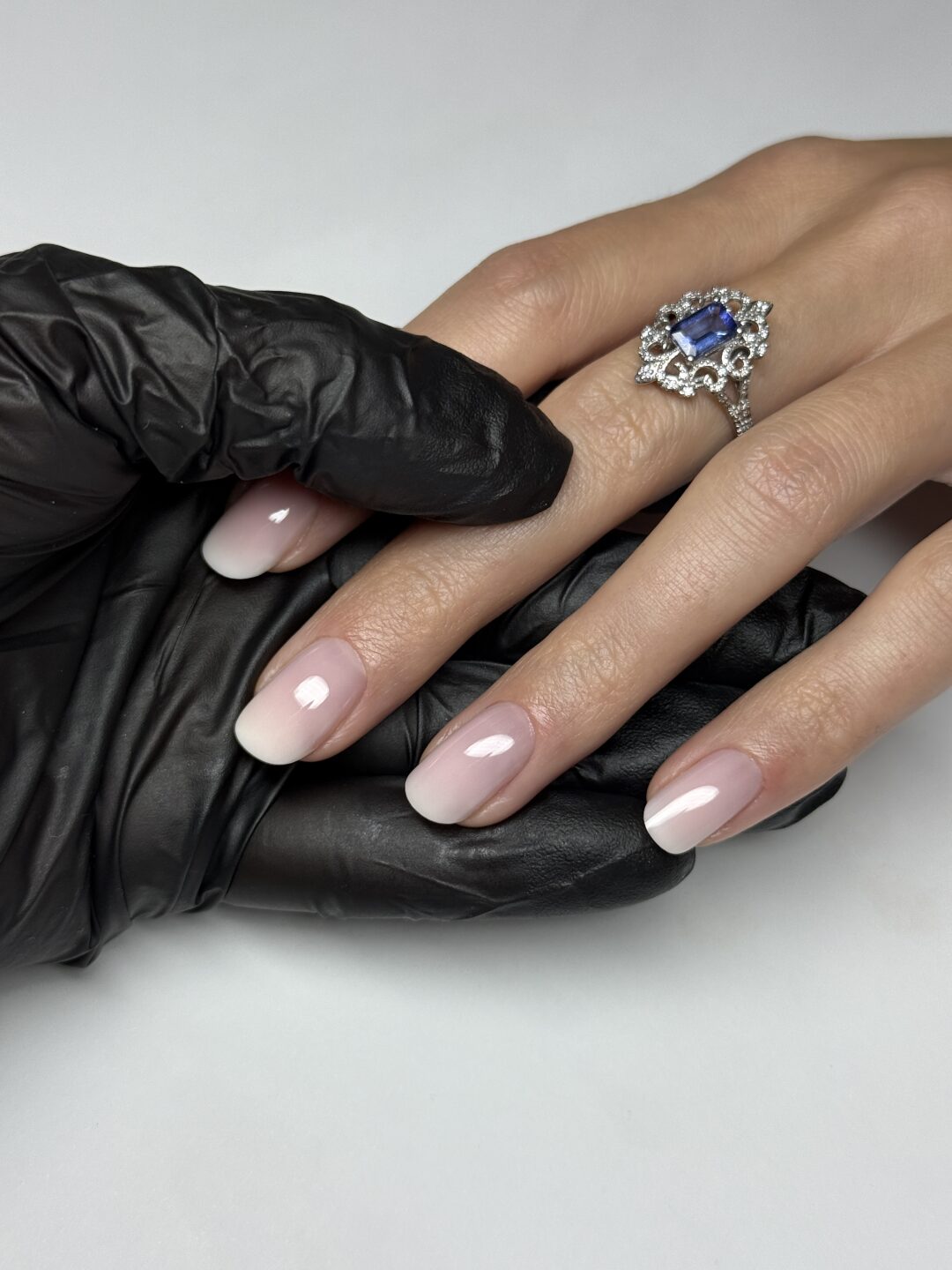 Mani Basic – manicure hybrydowy od podstaw