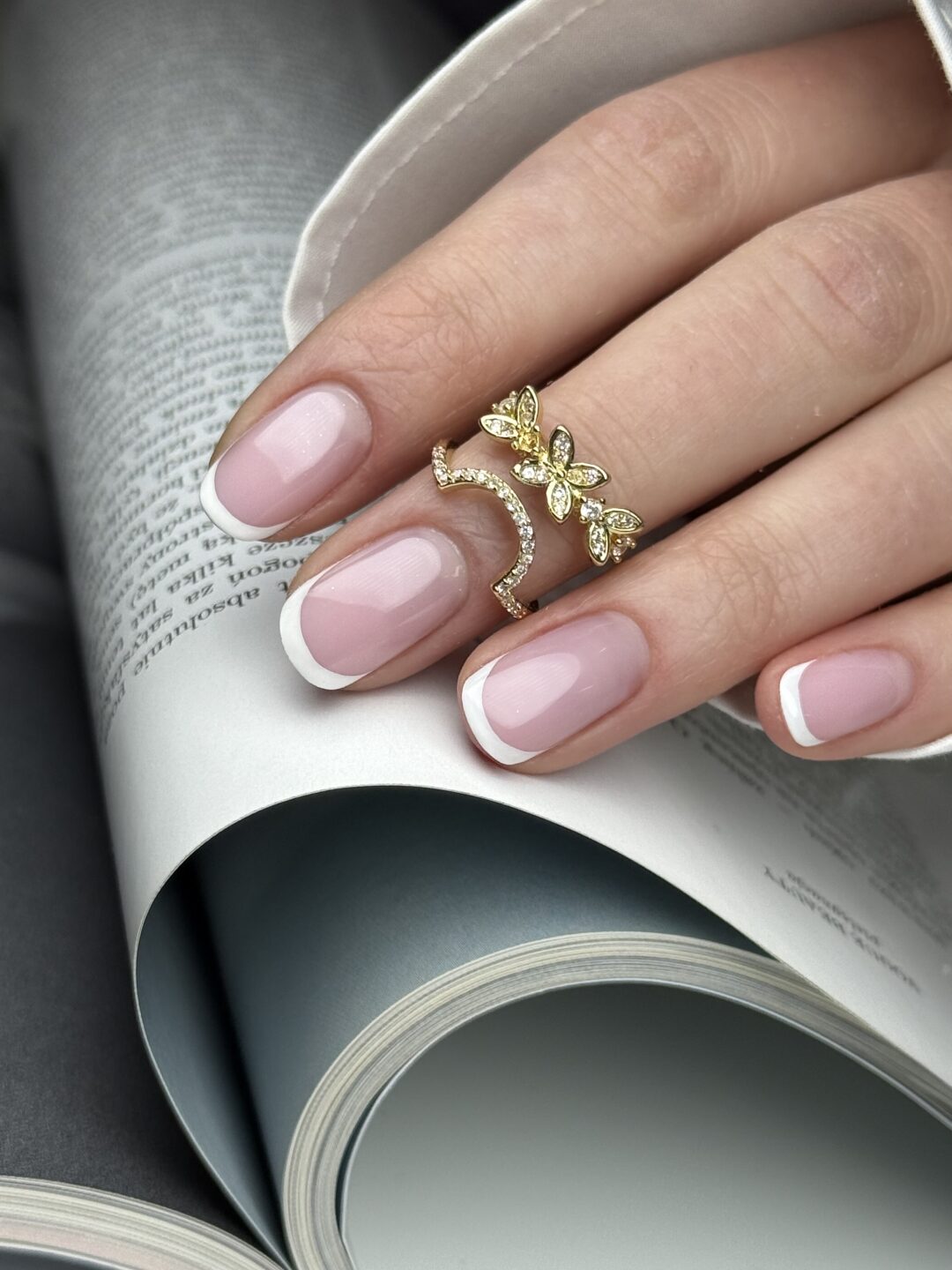 Manicure hybrydowy