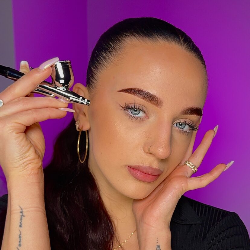 Doszkolenie techniczne „Airbrush Brows” stylizacja brwi aerografem + depilacja woskiem Flexi Wax Pimp My Brows