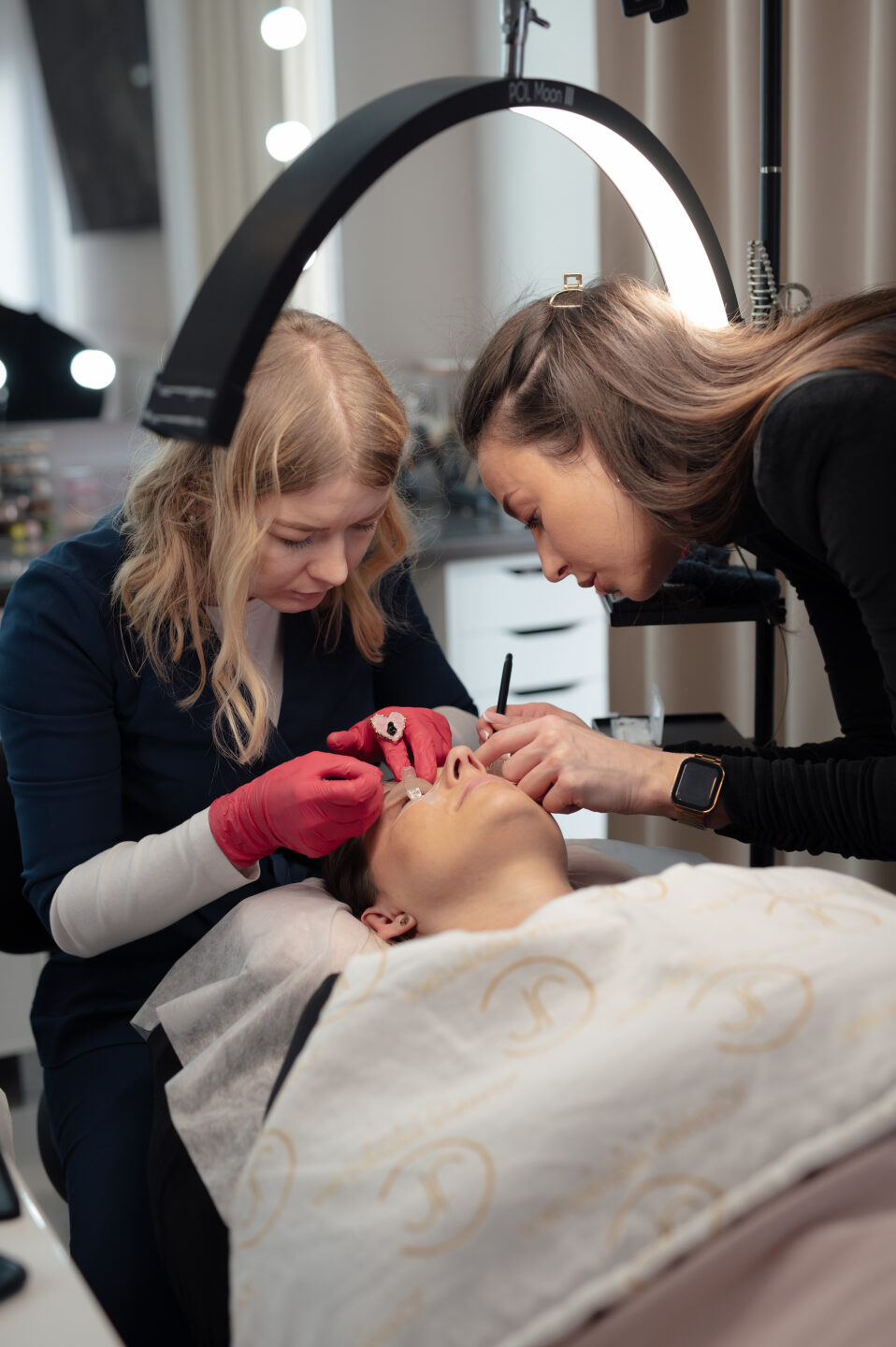 🇰🇷𝐊𝐈𝐌𝐉𝐎𝐎𝐇𝐘𝐔𝐍 Koreańska laminacja rzęs🇰🇷
Joanna Przybylska KOREAN LASH LIFT(indywidualny)