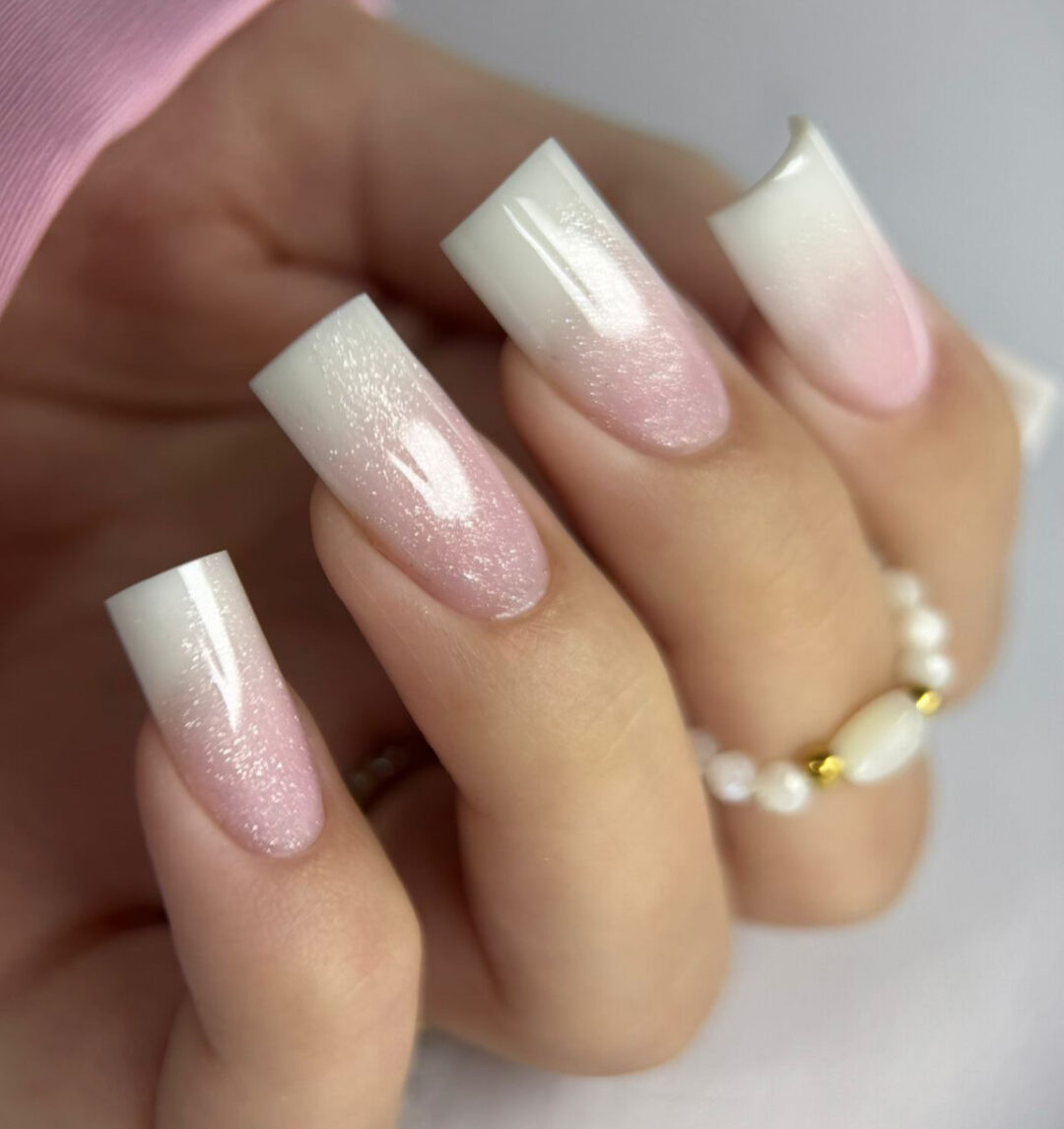 CLEAN MANICURE + TIPS TUNELOWY