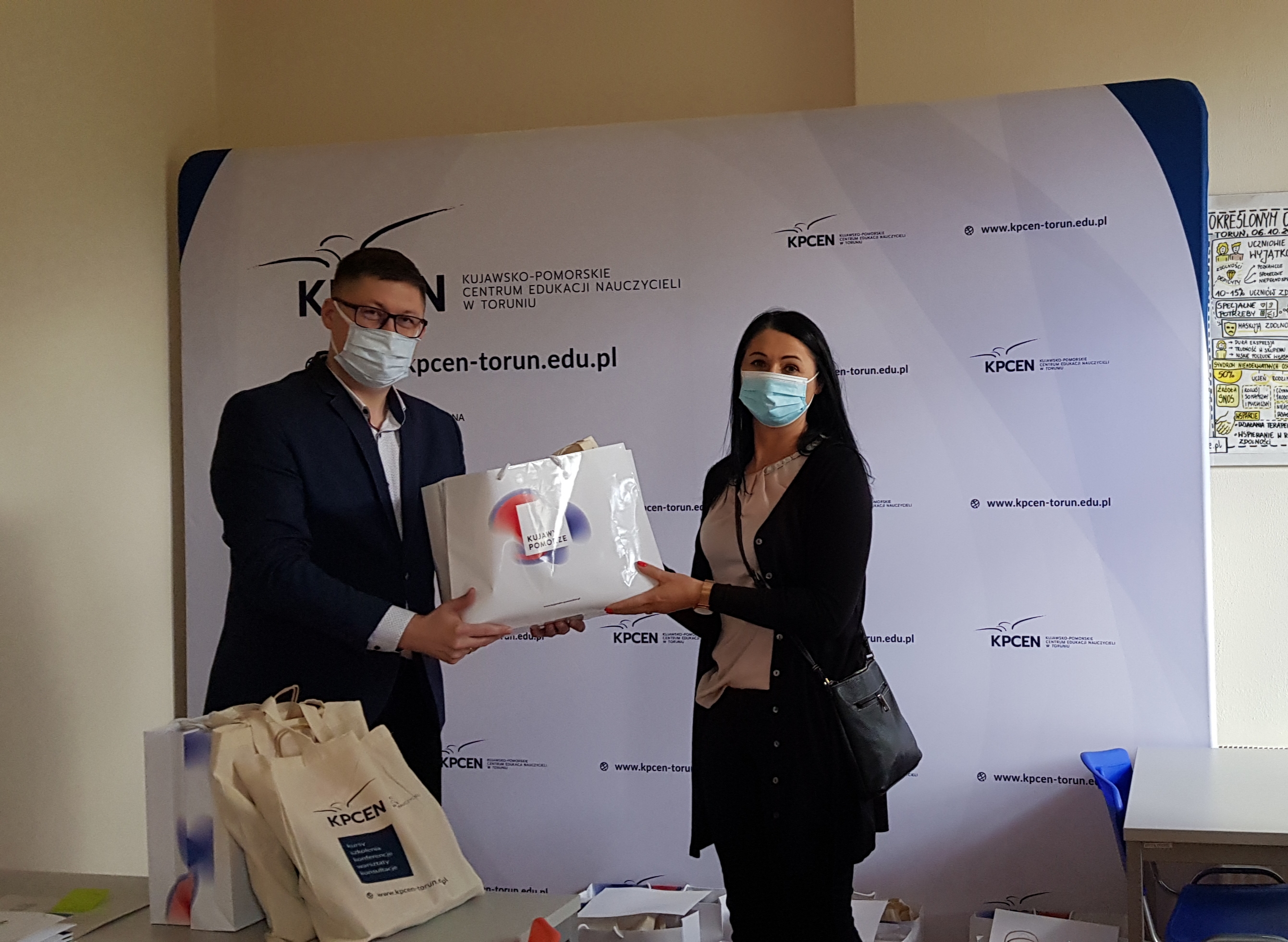 60869f87743dd20210422_150859